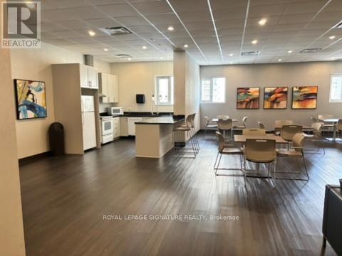 2007 - 812 Burnhamthorpe Road, Toronto, Ontario  M9C 4W1 - Photo 13 - W12654280