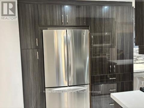 2007 - 812 Burnhamthorpe Road, Toronto, Ontario  M9C 4W1 - Photo 4 - W12654280