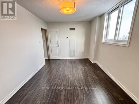 2007 - 812 Burnhamthorpe Road, Toronto, Ontario  M9C 4W1 - Photo 9 - W12654280