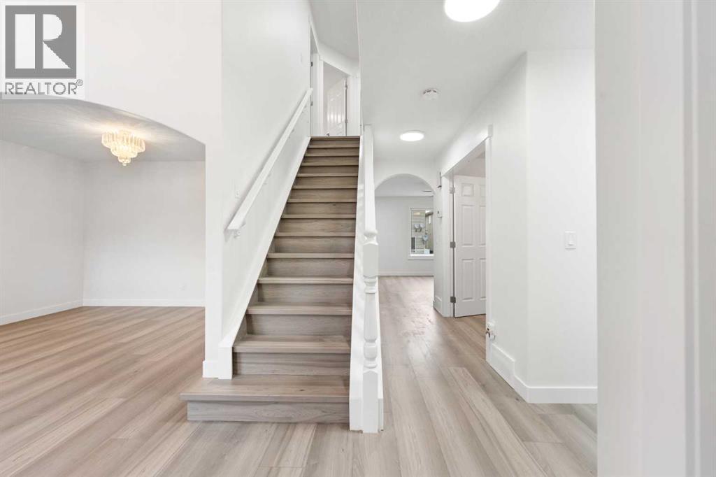 115 Taracove Landing Ne, Calgary, Alberta  T3J 4S7 - Photo 5 - A2269603