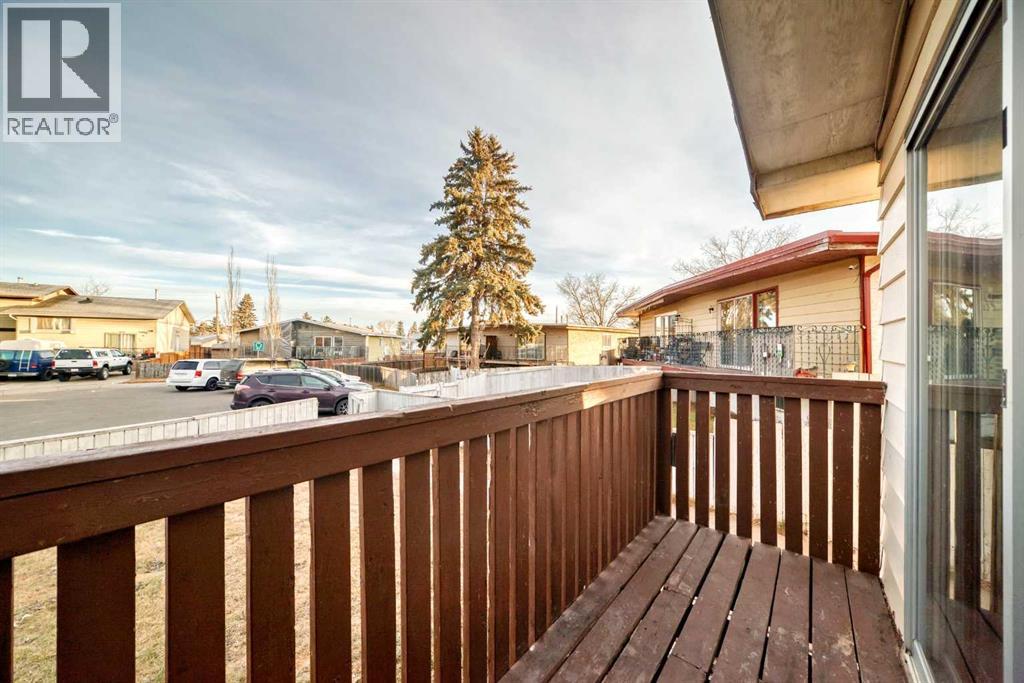 146 Dovertree Place Se, Calgary, Alberta  T2B 2K3 - Photo 8 - A2271840