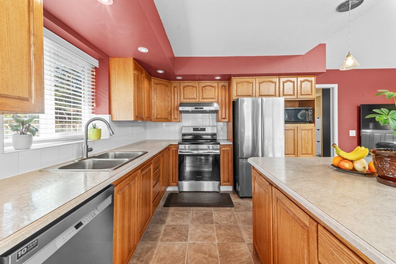 1968 129 Street, Surrey, British Columbia  V4A 8K7 - Photo 12 - R3075269