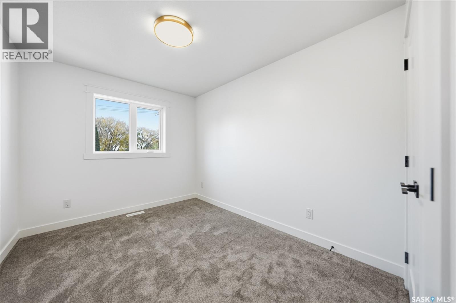 1914 Herman Avenue, Saskatoon, Saskatchewan  S7M 0M8 - Photo 35 - SK021188