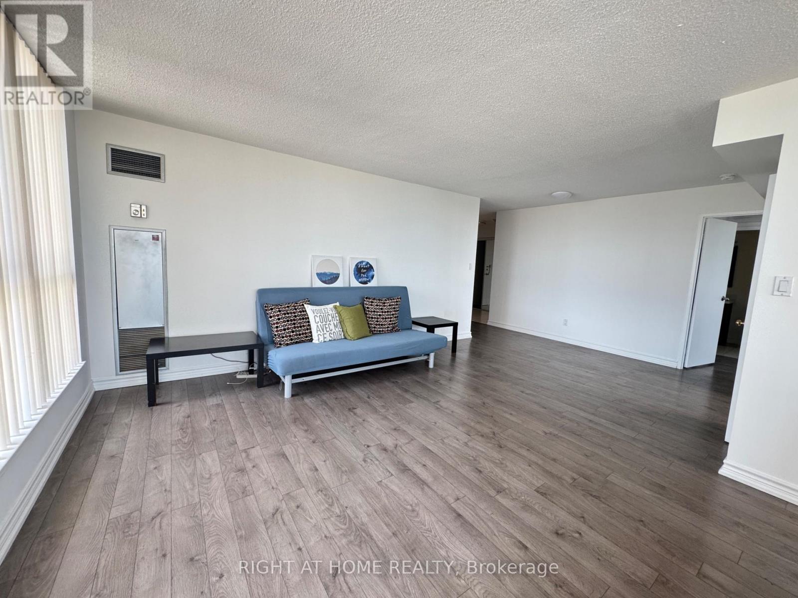 1414 - 55 Bamburgh Circle, Toronto, Ontario  M1W 3V4 - Photo 8 - E12654296