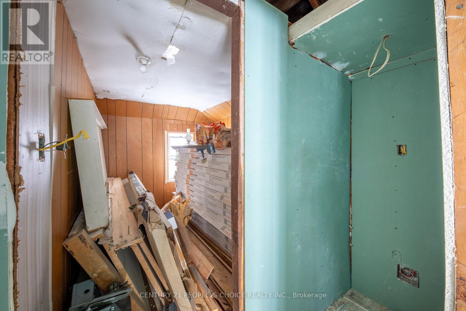 250 Kingfisher Avenue, Tay, Ontario  L0K 1R0 - Photo 13 - S12654300