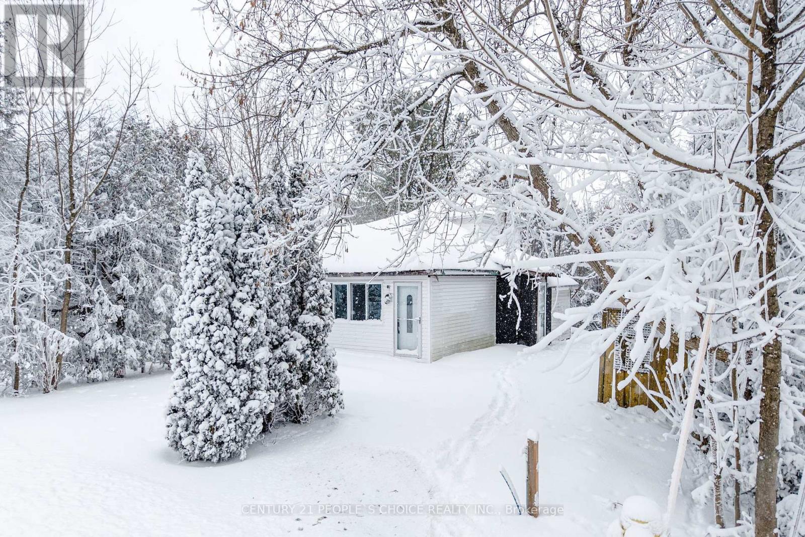 250 Kingfisher Avenue, Tay, Ontario  L0K 1R0 - Photo 16 - S12654300