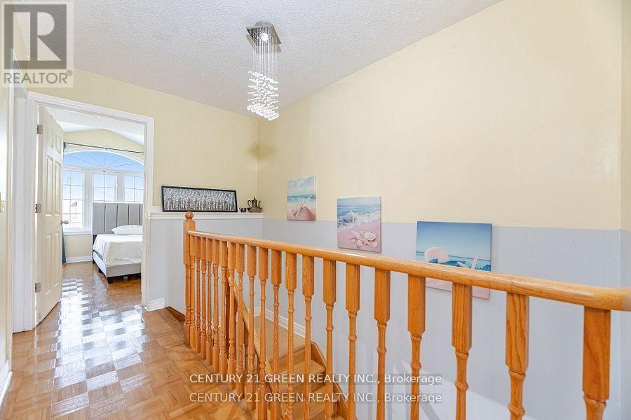 18 Fiddlehead Terrace, Toronto, Ontario  M1B 6B5 - Photo 22 - E12451489