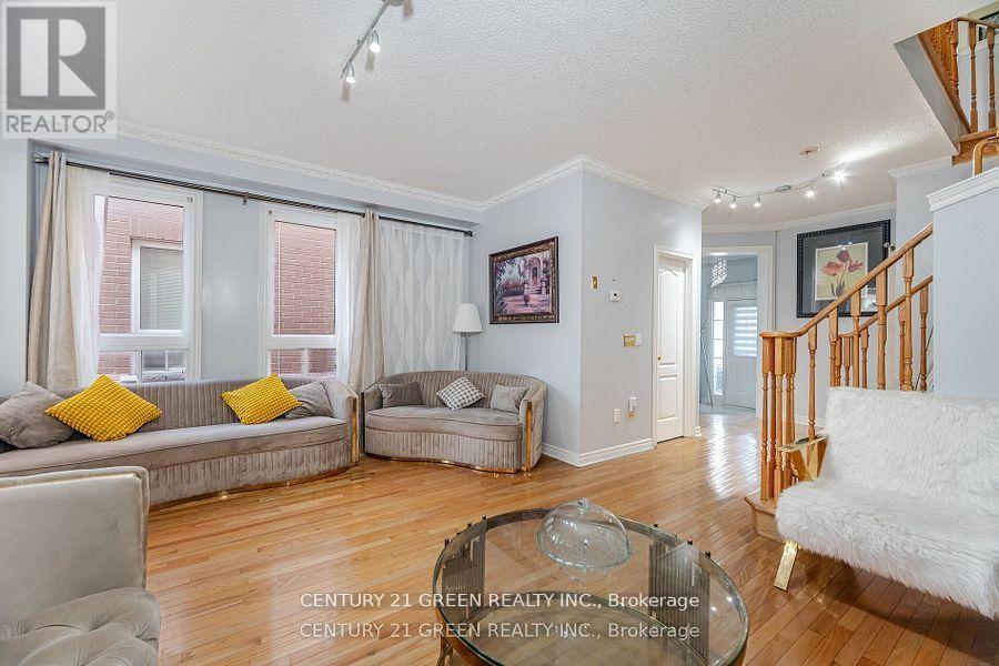 18 Fiddlehead Terrace, Toronto, Ontario  M1B 6B5 - Photo 10 - E12451489