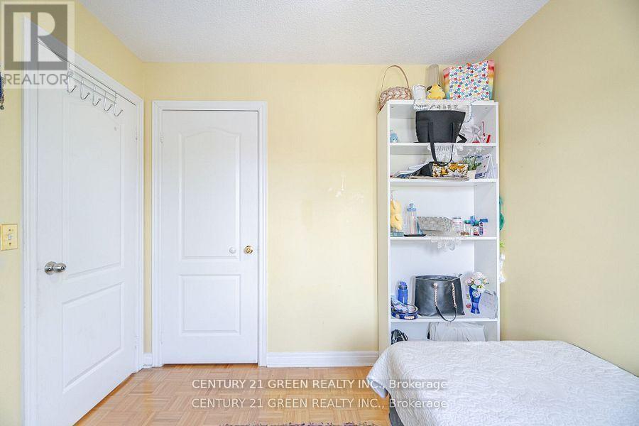 18 Fiddlehead Terrace, Toronto, Ontario  M1B 6B5 - Photo 34 - E12451489