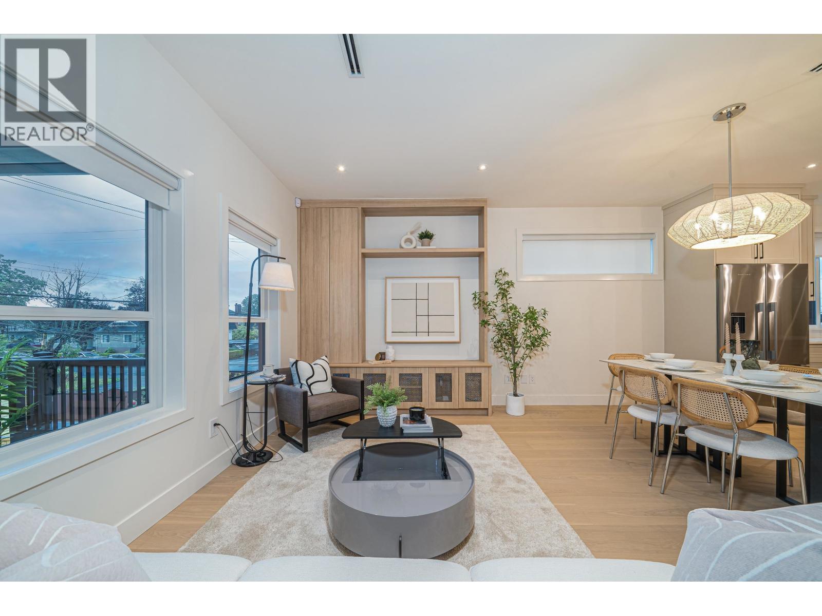 3817 Oxford Street, Burnaby, British Columbia V5C 1C2 - Photo 5 - R3075225