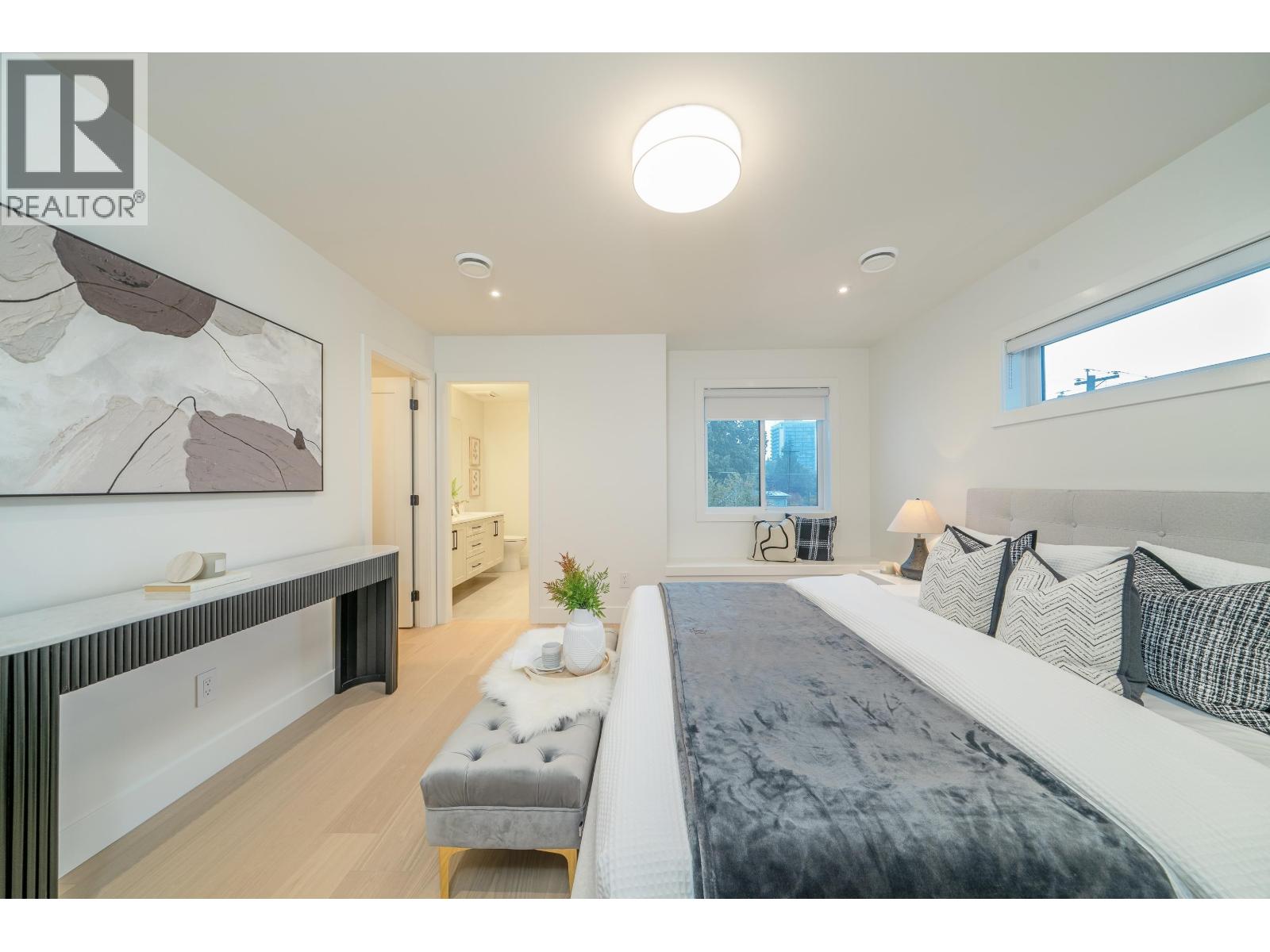 3817 Oxford Street, Burnaby, British Columbia V5C 1C2 - Photo 24 - R3075225