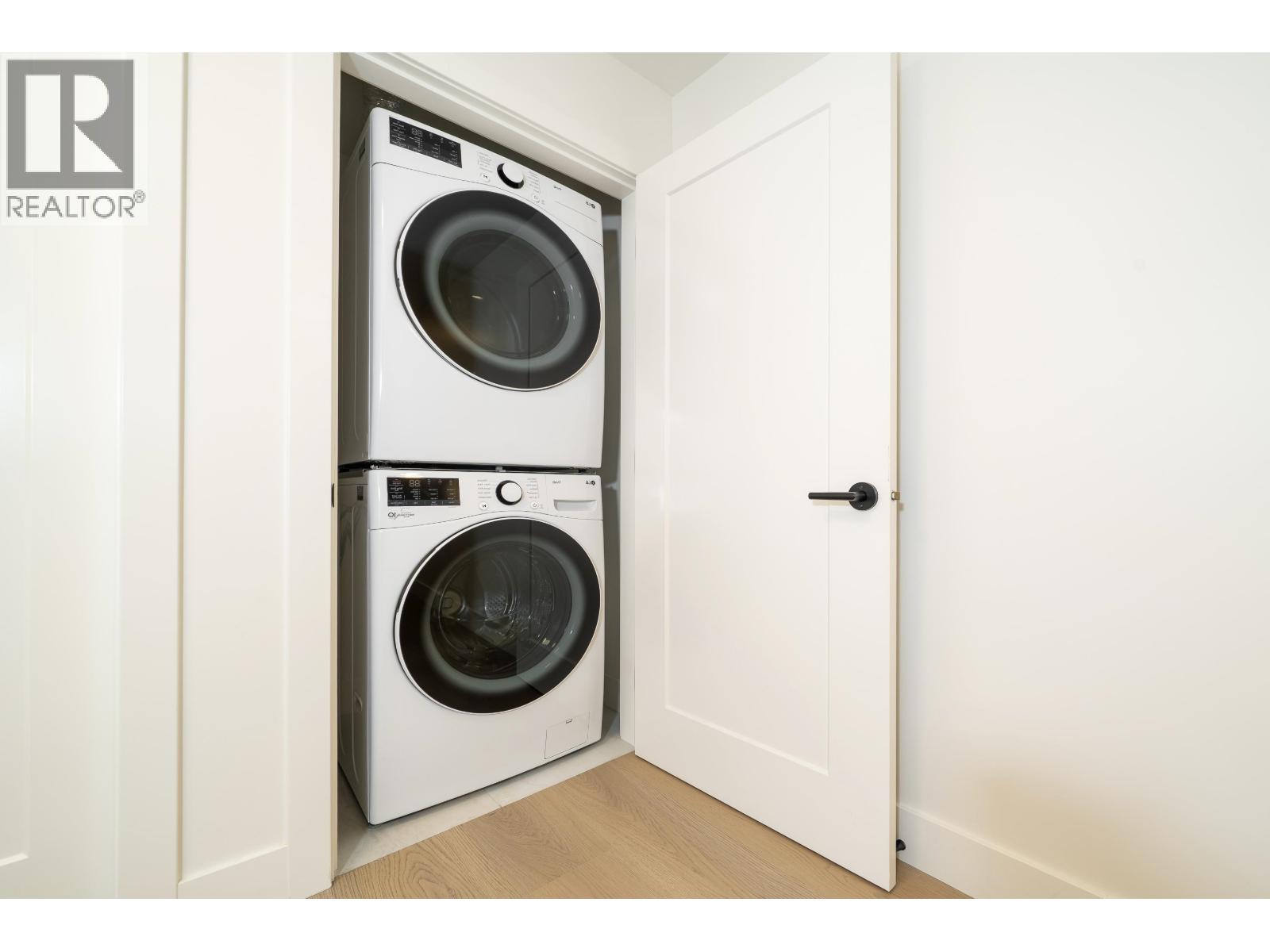 3817 Oxford Street, Burnaby, British Columbia V5C 1C2 - Photo 39 - R3075225