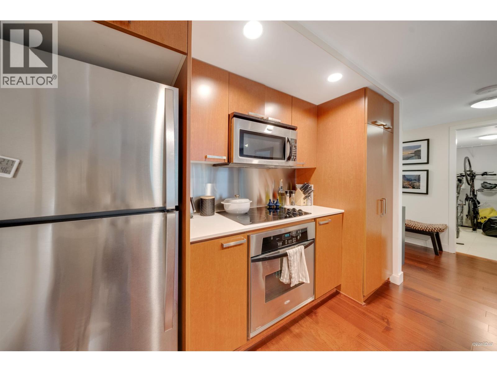 302 1255 Seymour Street, Vancouver, British Columbia  V6B 0H1 - Photo 4 - R3075267