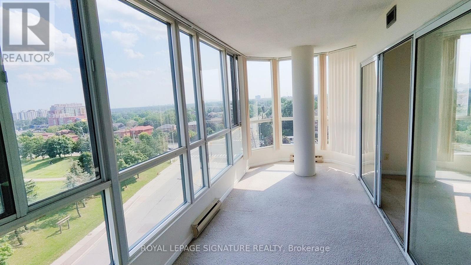 603 - 145 Hillcrest Avenue, Mississauga, Ontario  L5B 3Z1 - Photo 4 - W12654304