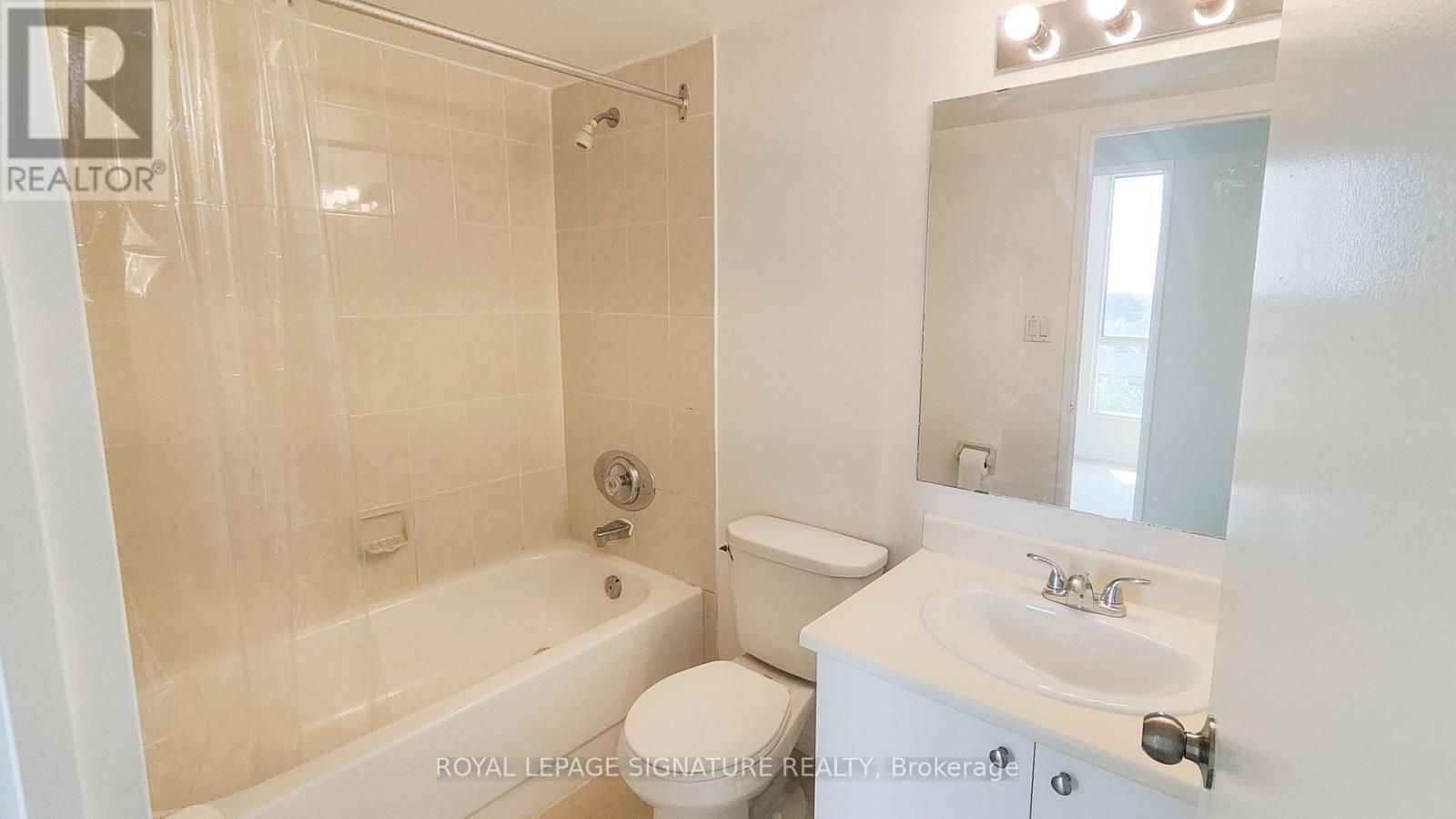 603 - 145 Hillcrest Avenue, Mississauga, Ontario  L5B 3Z1 - Photo 6 - W12654304