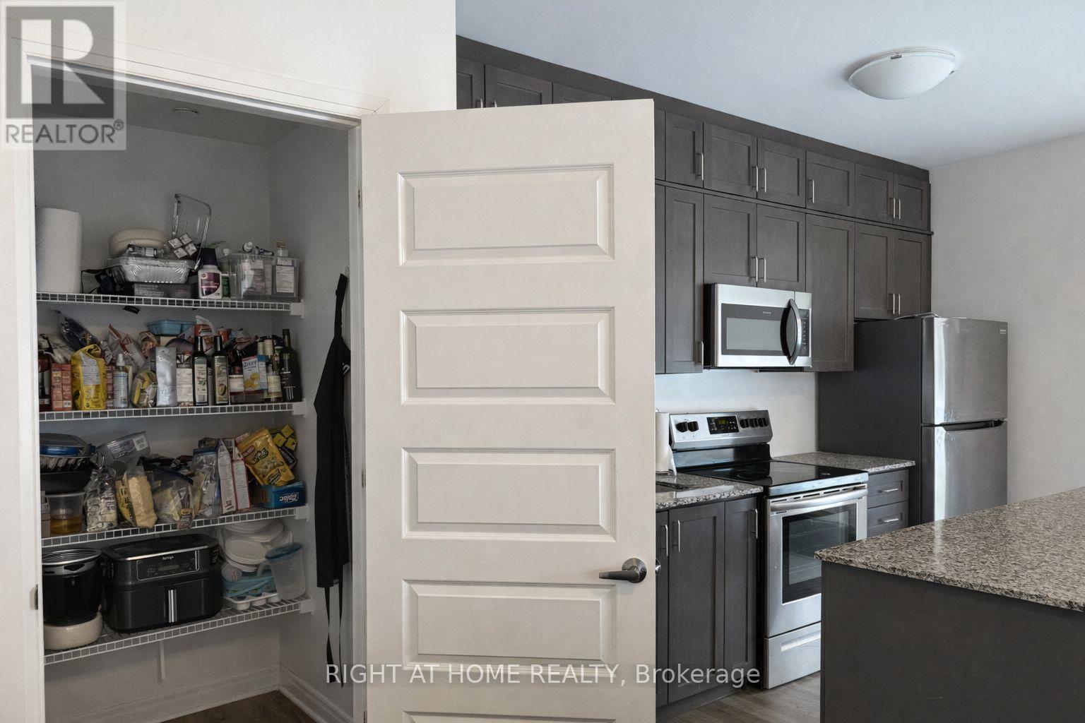 306 - 50 Kaitting Trail, Oakville, Ontario  L6M 5N3 - Photo 14 - W12654326