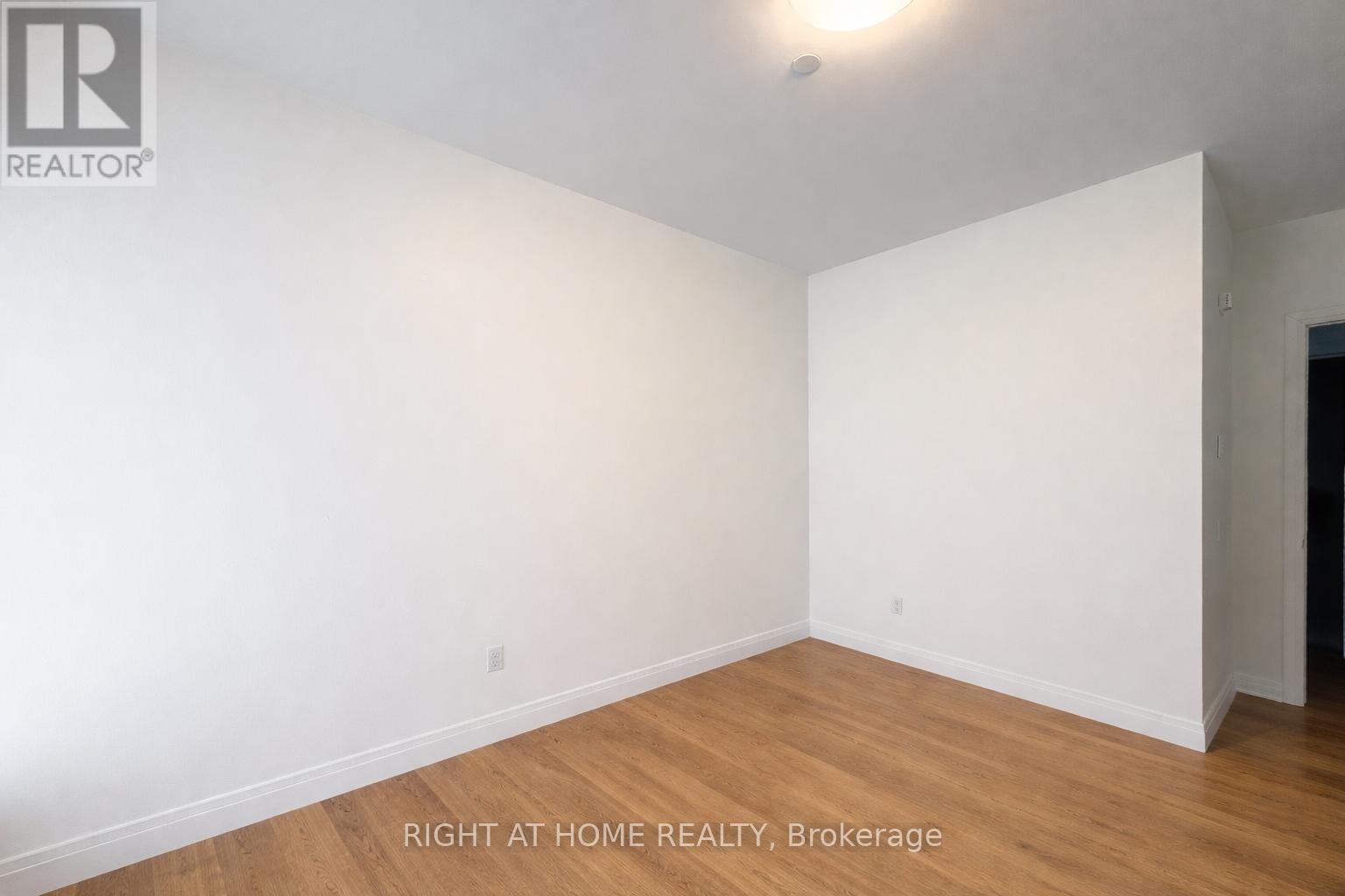 306 - 50 Kaitting Trail, Oakville, Ontario  L6M 5N3 - Photo 7 - W12654326