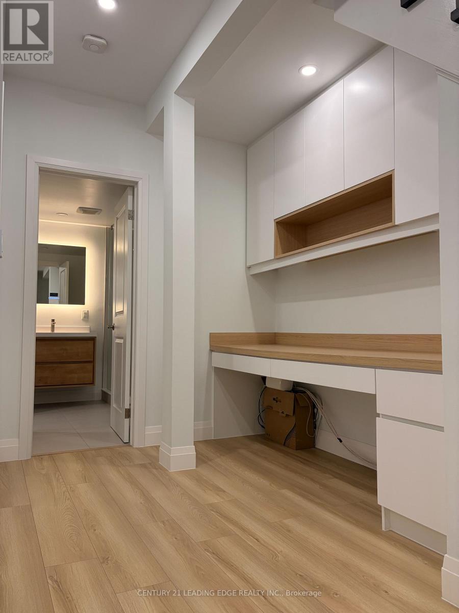 346 Annshiela Drive, Georgina, Ontario  L4P 3A5 - Photo 5 - N12654230