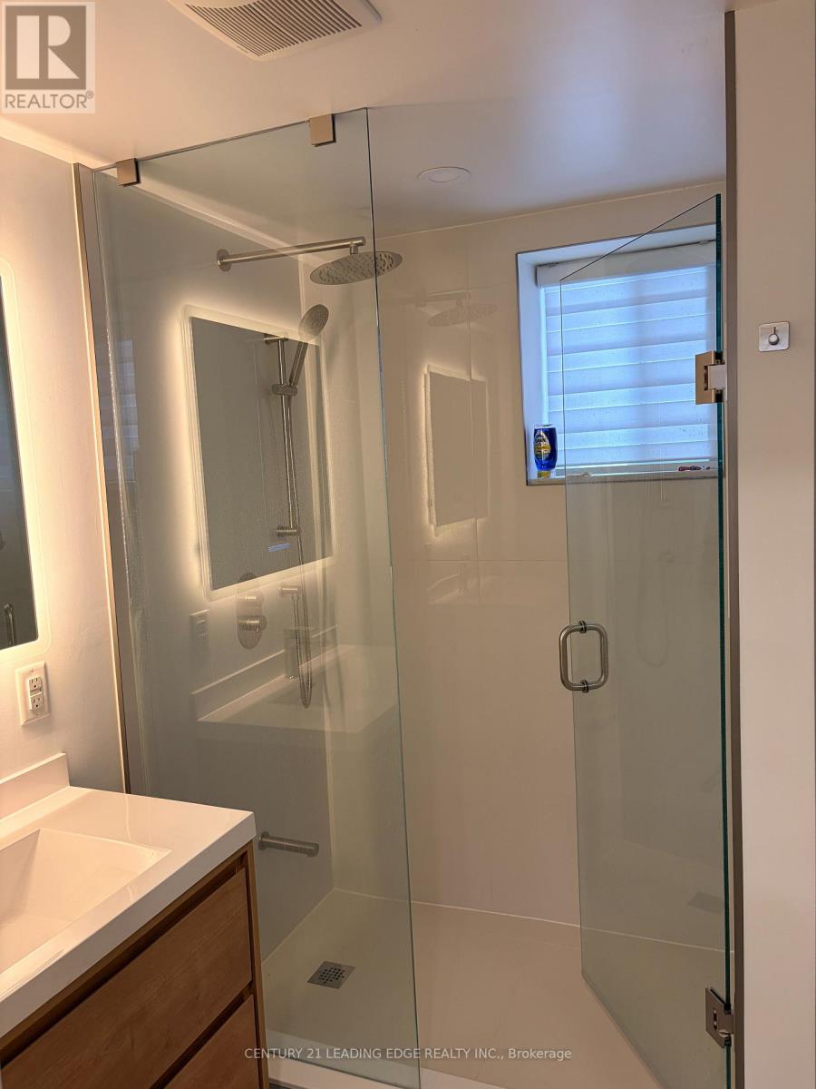 346 Annshiela Drive, Georgina, Ontario  L4P 3A5 - Photo 10 - N12654230