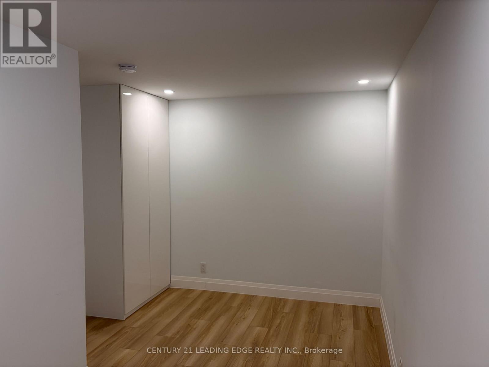 346 Annshiela Drive, Georgina, Ontario  L4P 3A5 - Photo 7 - N12654230