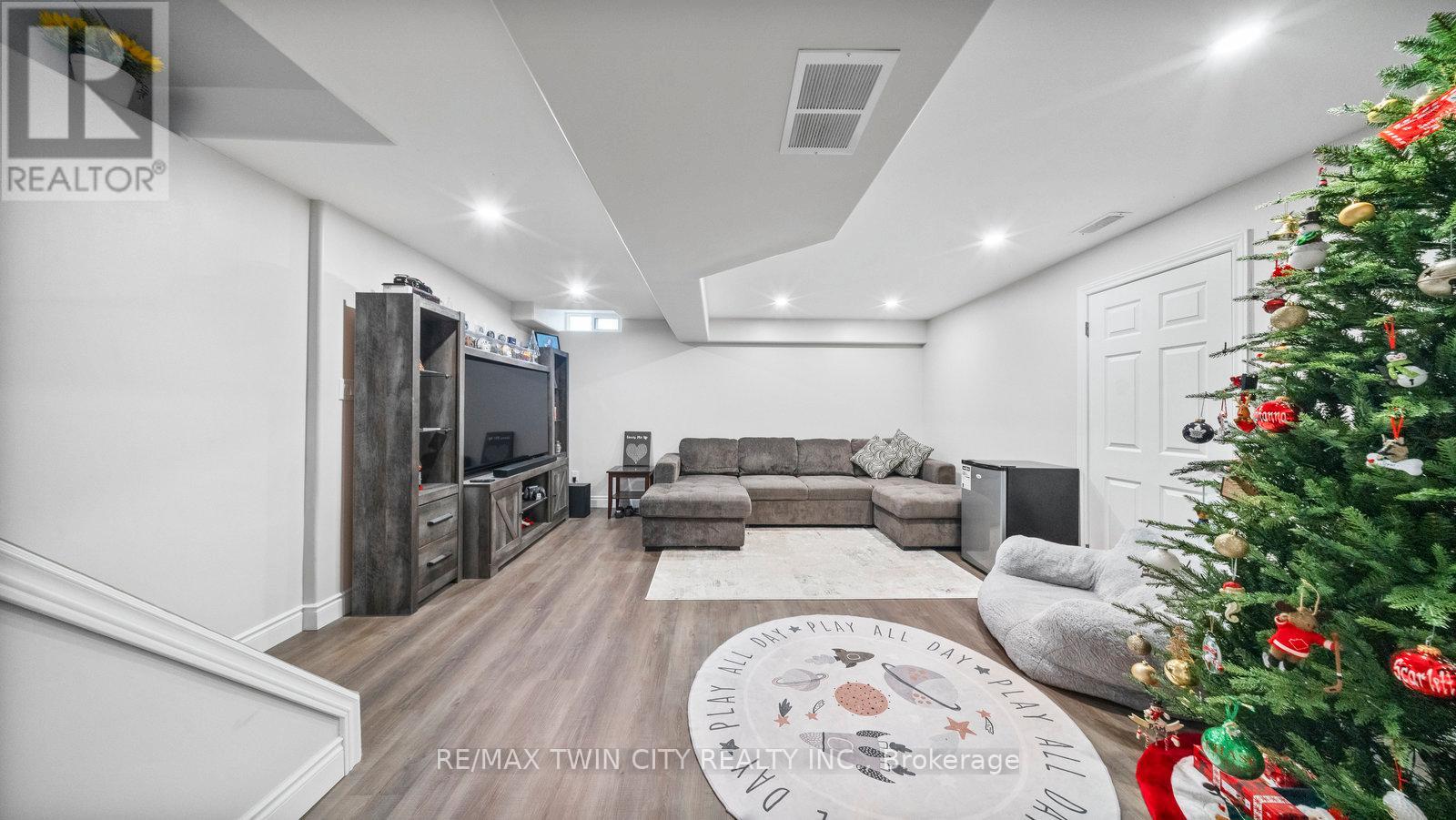 5 Enfield Crescent, Brantford, Ontario  N3P 1B3 - Photo 18 - X12649730