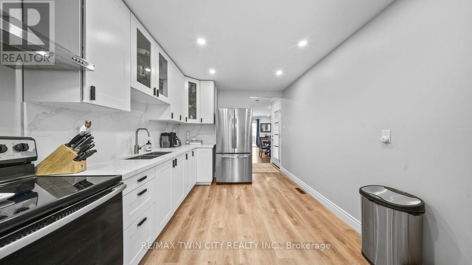 5 Enfield Crescent, Brantford, Ontario  N3P 1B3 - Photo 5 - X12649730