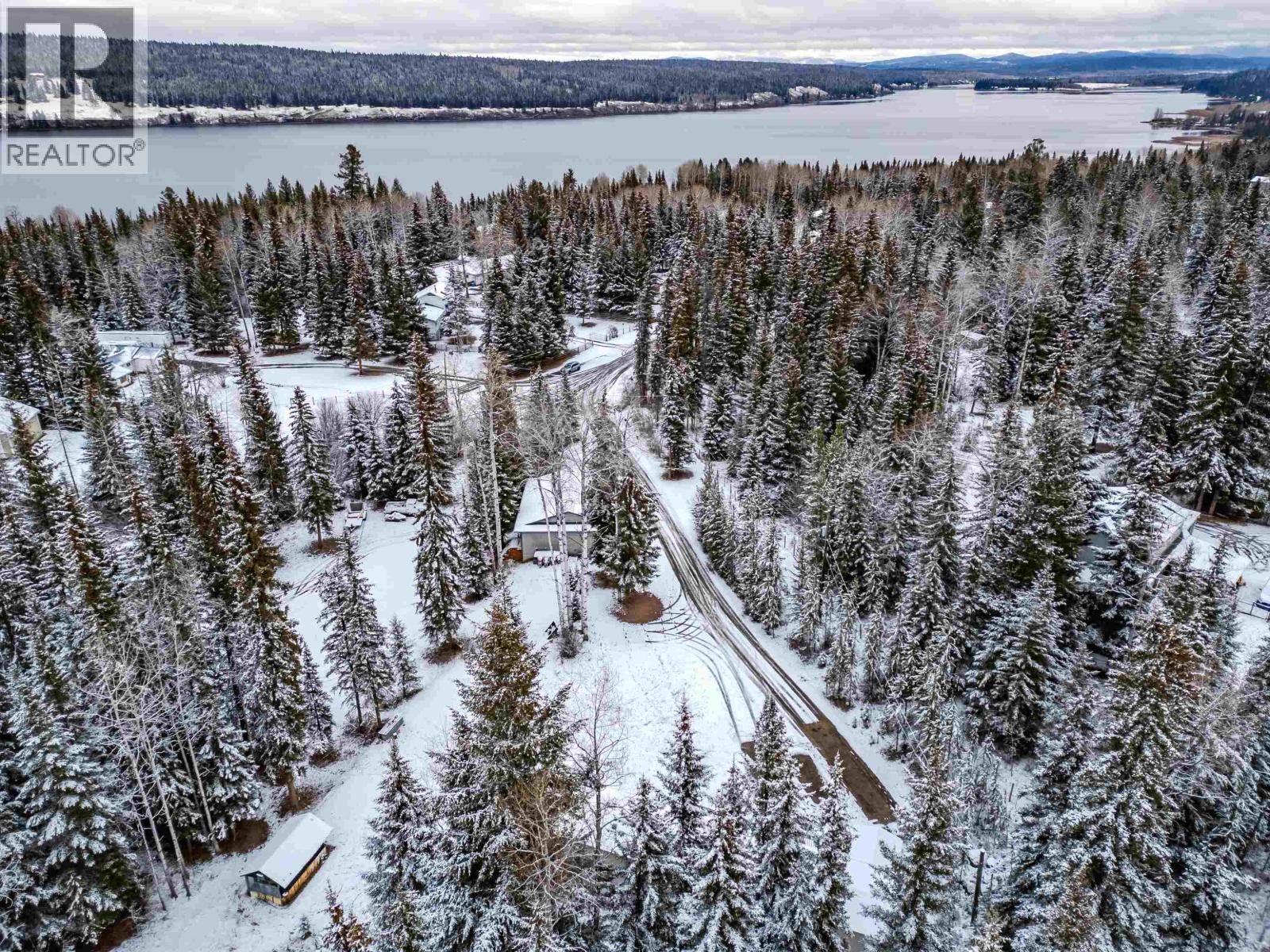 6324 Wolfe Road, 100 Mile House, British Columbia  V0K 2E3 - Photo 5 - R3068969