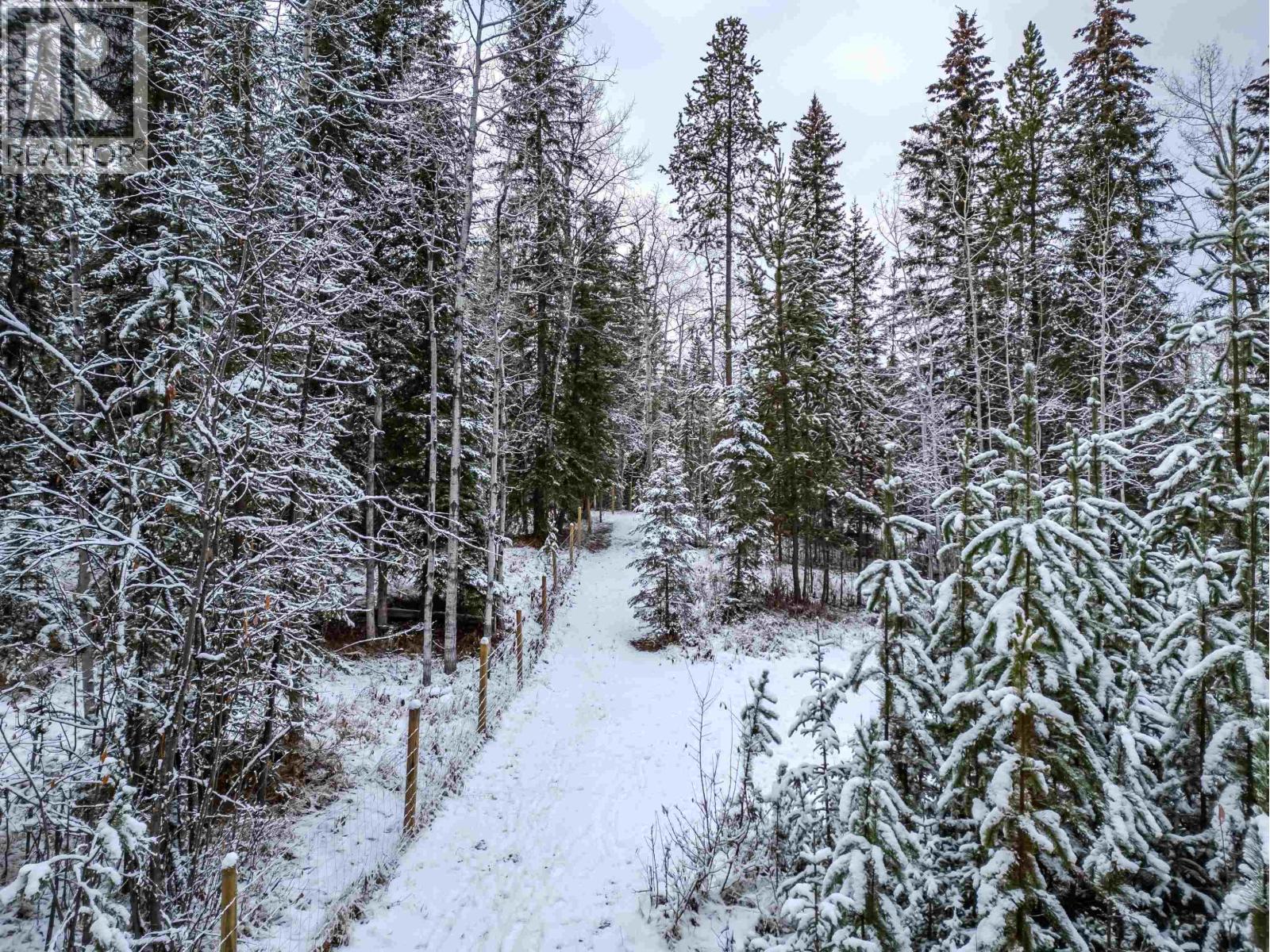 6324 Wolfe Road, 100 Mile House, British Columbia  V0K 2E3 - Photo 25 - R3068969