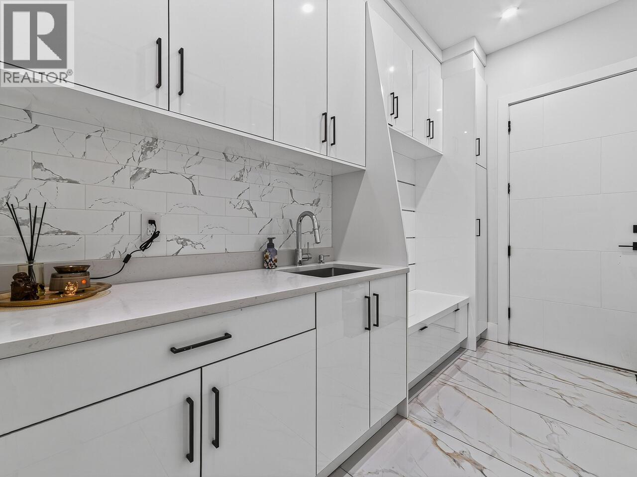 11800 King Road, Richmond, British Columbia  V7A 3B6 - Photo 12 - R3075183