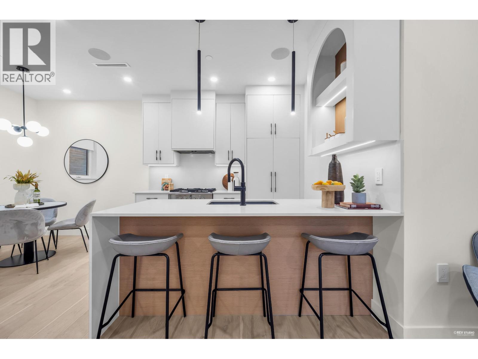 1 65 E King Edward Avenue, Vancouver, British Columbia  V5V 2B8 - Photo 3 - R3075015