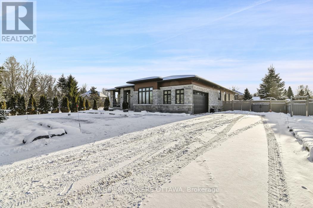 1296 Bankfield Road, Ottawa, Ontario  K4M 1C4 - Photo 3 - X12484682