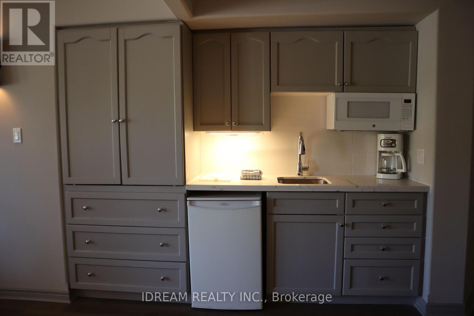 2111/2110 - 90 Highland Drive, Oro-Medonte, Ontario  L0L 2L0 - Photo 11 - S12148227