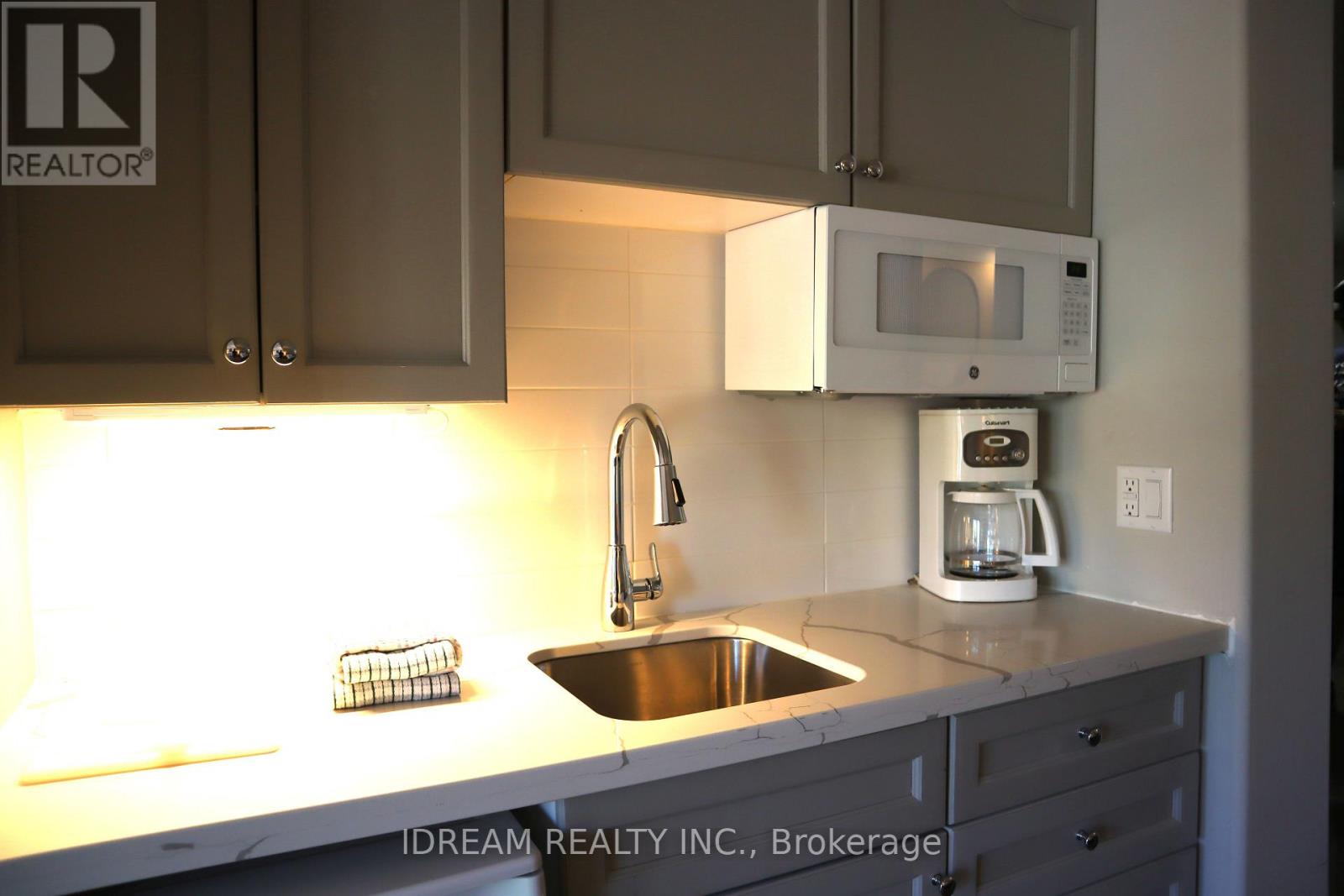 2111/2110 - 90 Highland Drive, Oro-Medonte, Ontario  L0L 2L0 - Photo 10 - S12148227