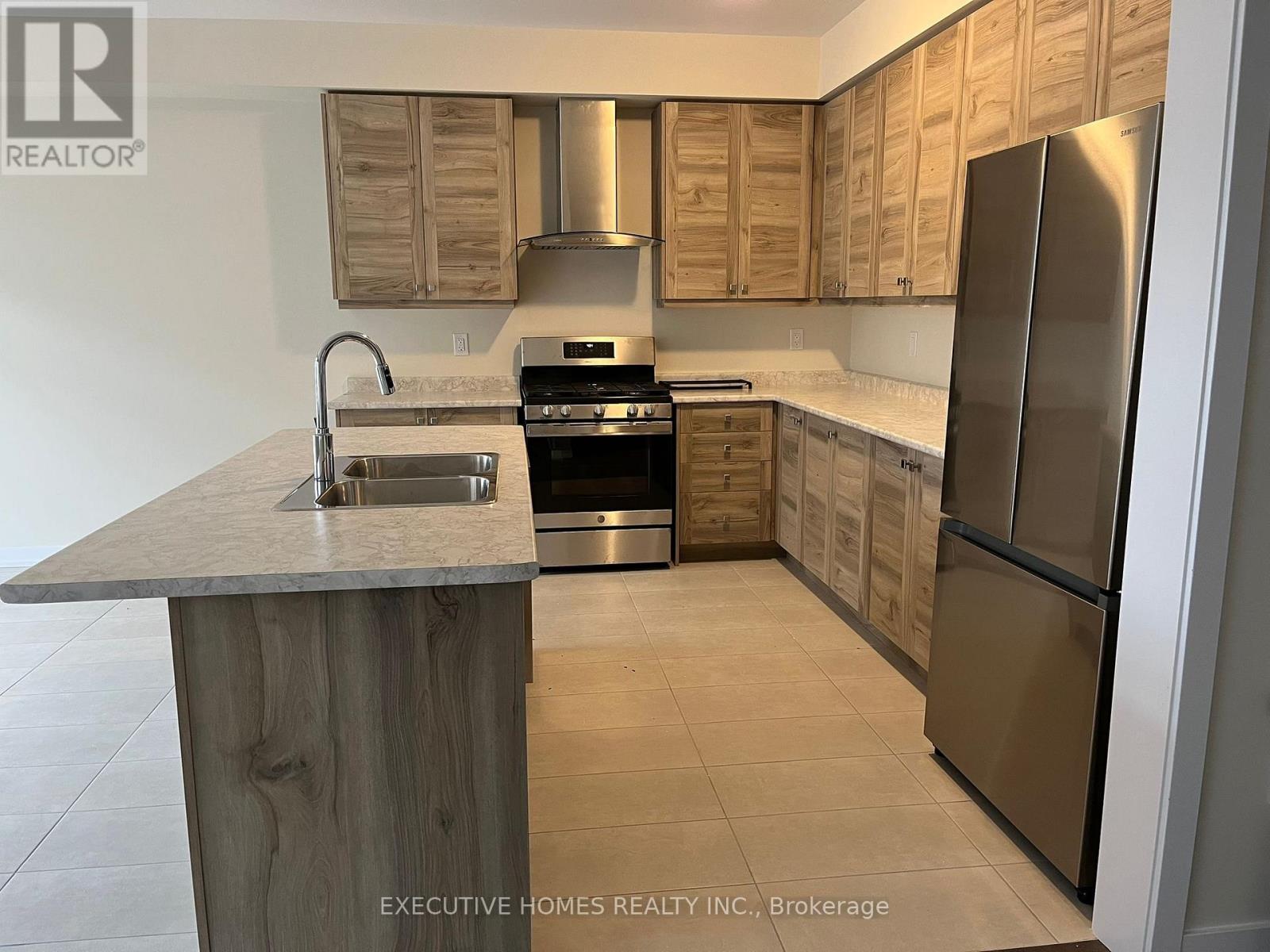 170 Lilac Circle, Haldimand, Ontario  N3W 0H5 - Photo 7 - X12654346