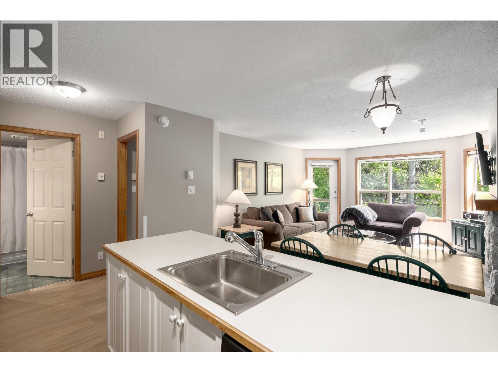 243 4800 Spearhead Drive, Whistler, British Columbia  V0N 1B4 - Photo 10 - R3065810