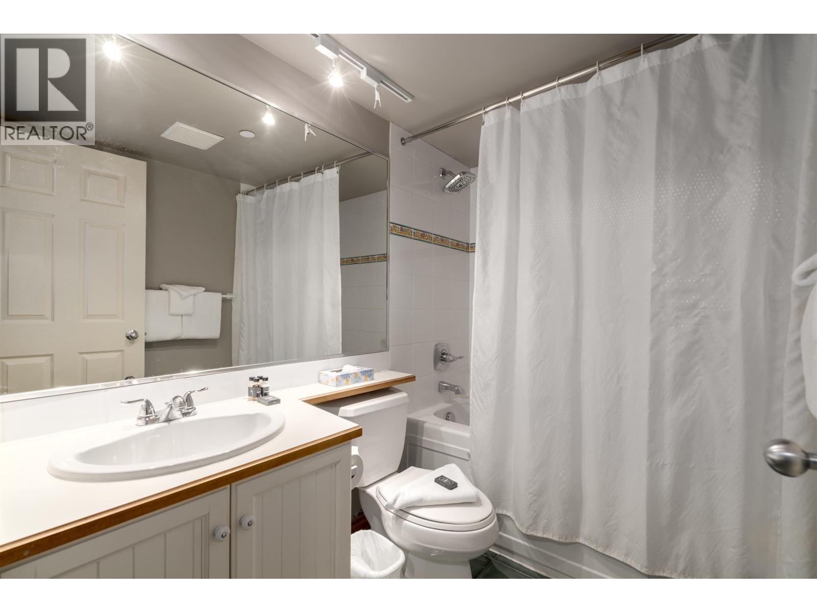 243 4800 Spearhead Drive, Whistler, British Columbia  V0N 1B4 - Photo 19 - R3065810