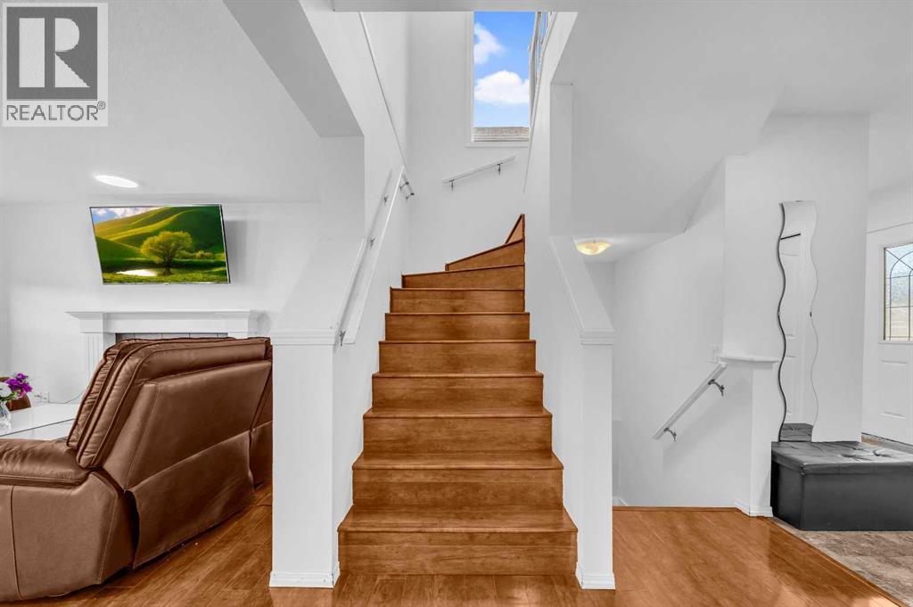 57 Saddlecrest Park Ne, Calgary, Alberta  T3J 5L4 - Photo 10 - A2272716