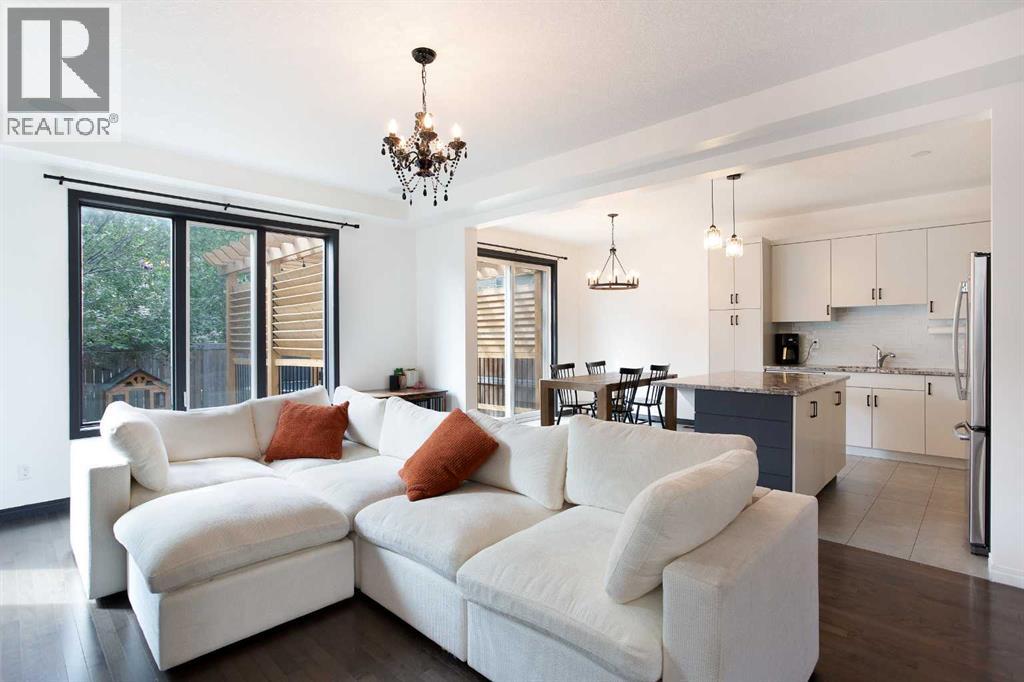 523 Windbrook Heights Sw, Airdrie, Alberta T4B 3X3 - Photo 6 - A2250276