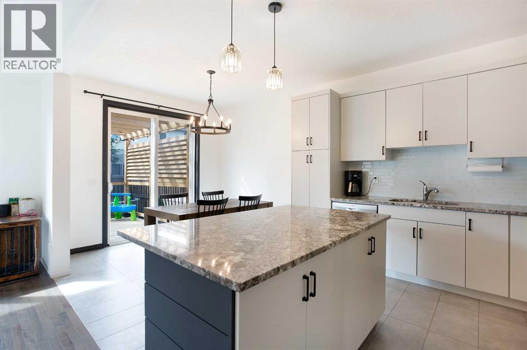 523 Windbrook Heights Sw, Airdrie, Alberta T4B 3X3 - Photo 7 - A2250276