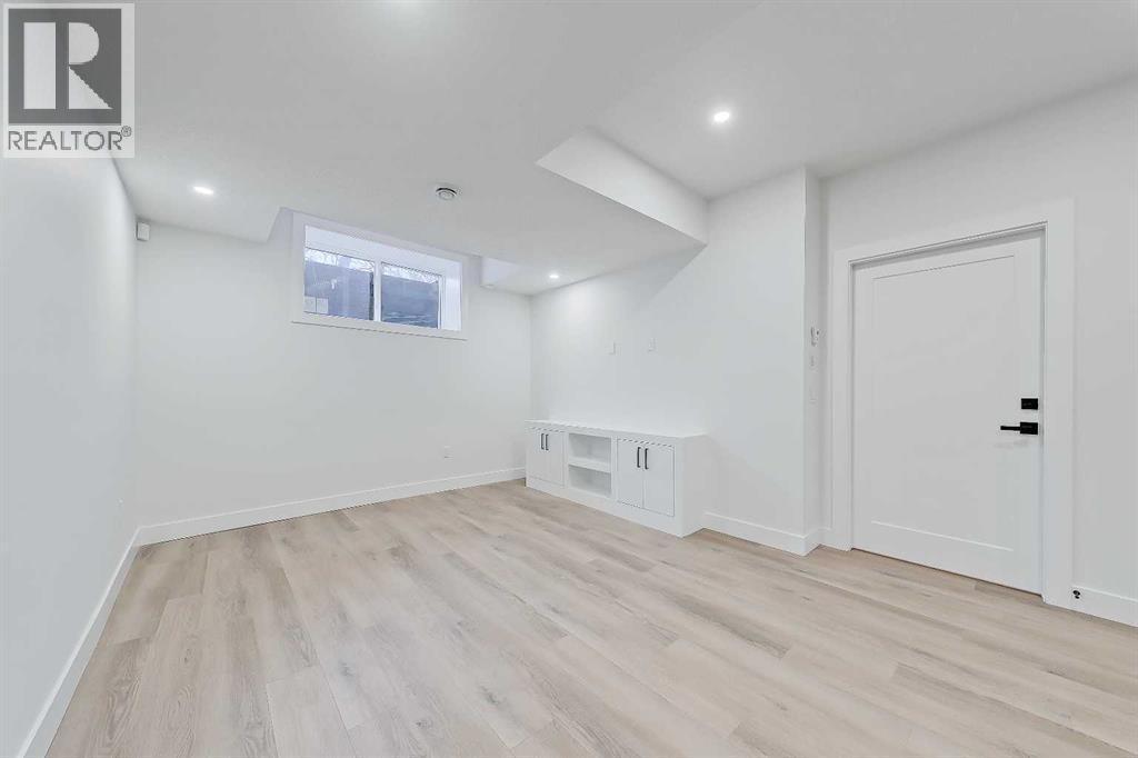 422 14 Avenue Ne, Calgary, Alberta  T2E 1E5 - Photo 36 - A2276334