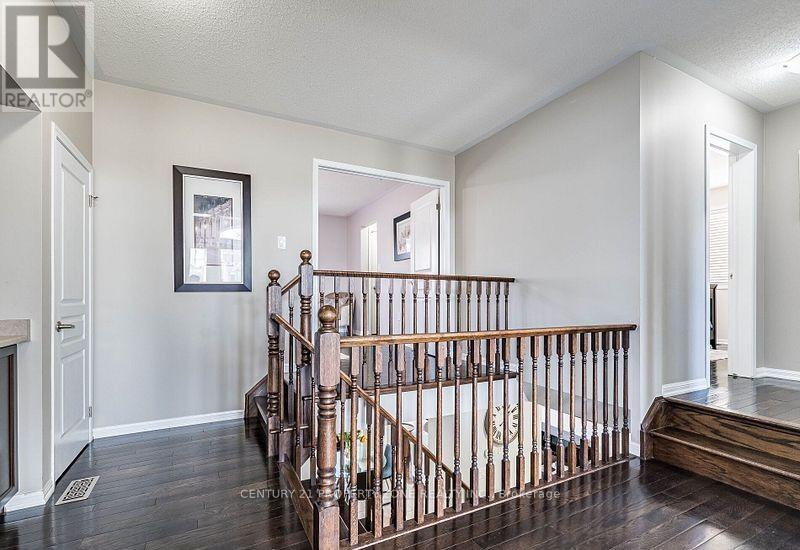 291 Pringle Avenue, Milton, Ontario  L9T 7N1 - Photo 10 - W12654368