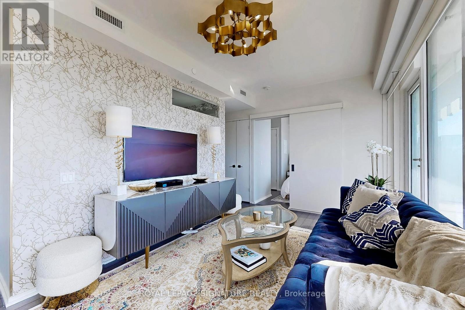 4409 - 197 Yonge Street, Toronto, Ontario  M5B 1M4 - Photo 11 - C12654378