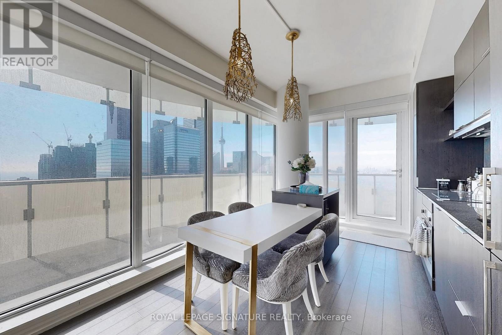 4409 - 197 Yonge Street, Toronto, Ontario  M5B 1M4 - Photo 14 - C12654378