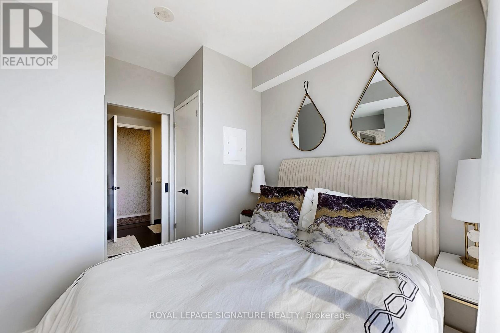 4409 - 197 Yonge Street, Toronto, Ontario  M5B 1M4 - Photo 21 - C12654378