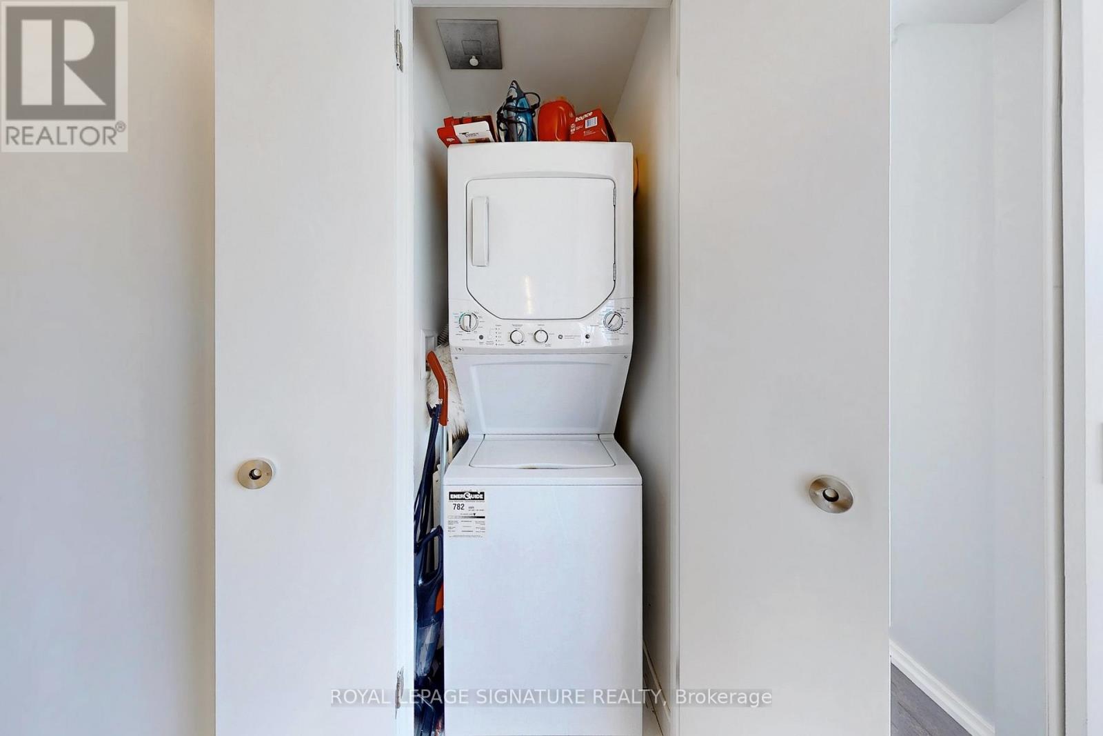 4409 - 197 Yonge Street, Toronto, Ontario  M5B 1M4 - Photo 26 - C12654378