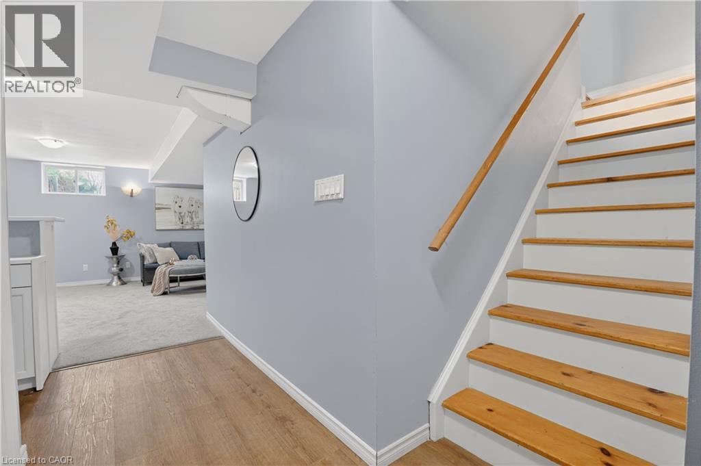 54 Glencliffe Court, Kitchener, Ontario  N2B 3X1 - Photo 40 - 40787052