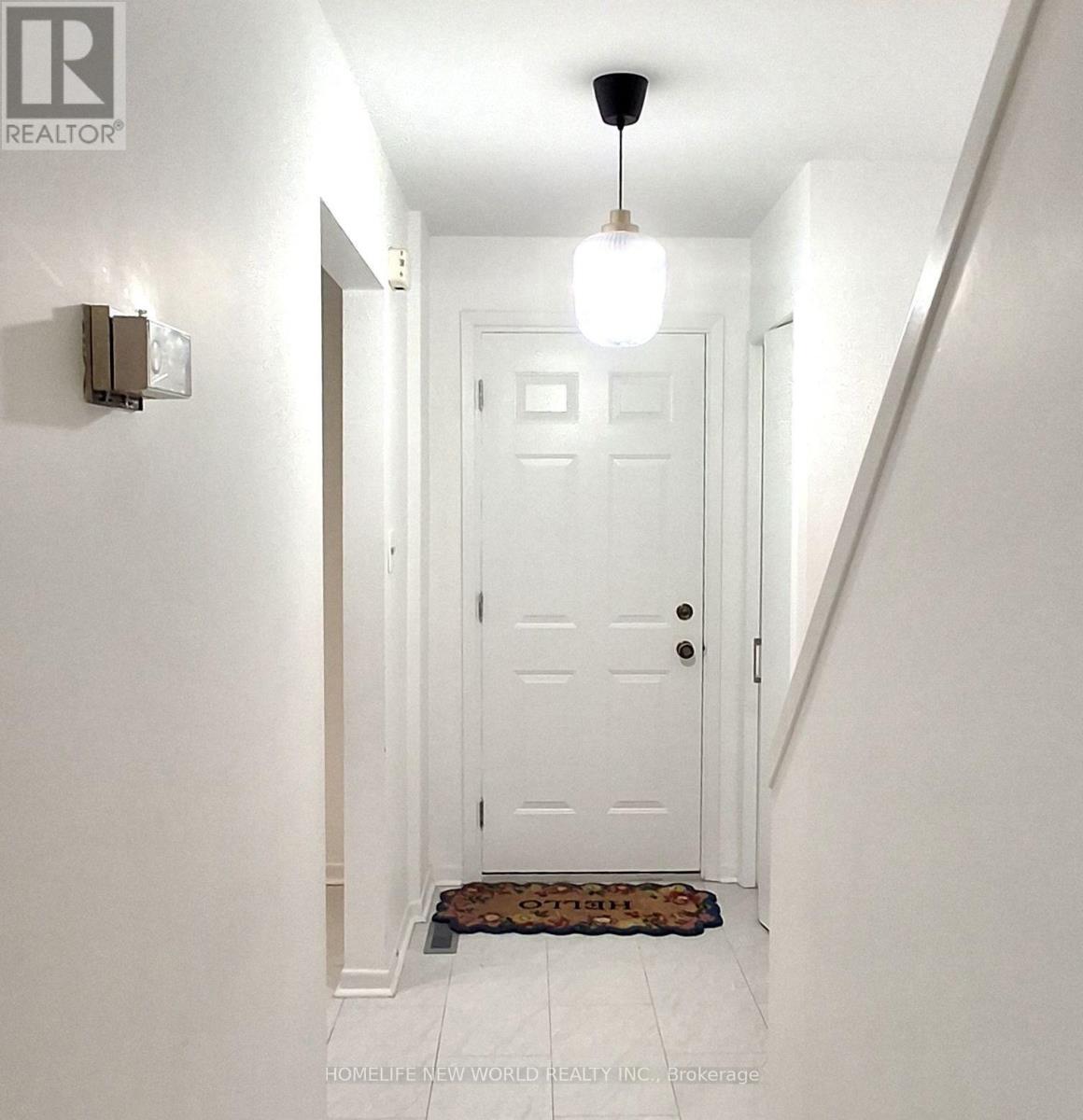 31 - 551 Steeles Avenue W, Toronto, Ontario  M2M 3Y1 - Photo 8 - C12654374