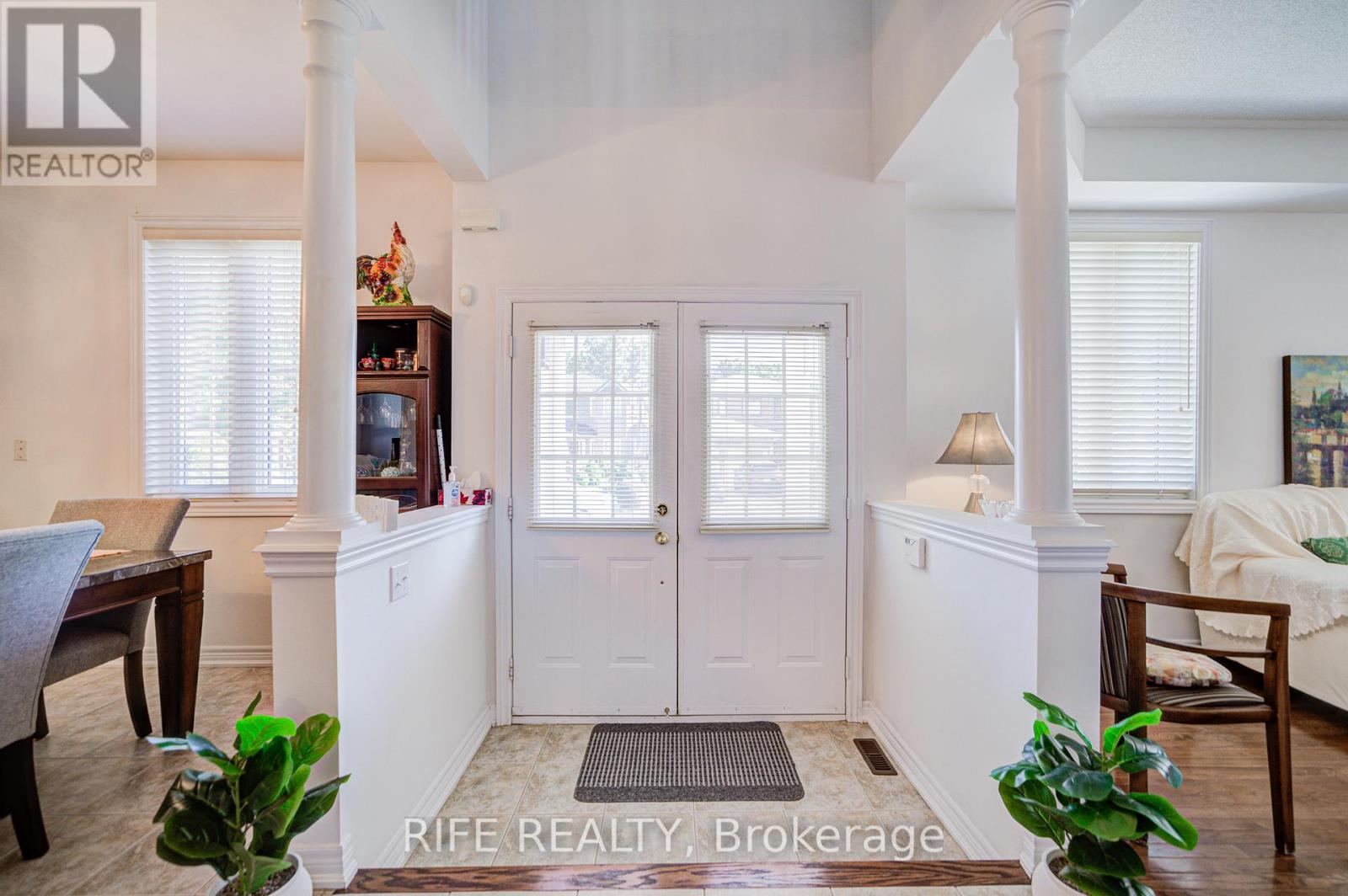 106 Craggview Drive, Toronto, Ontario  M1E 2L8 - Photo 3 - E12654382