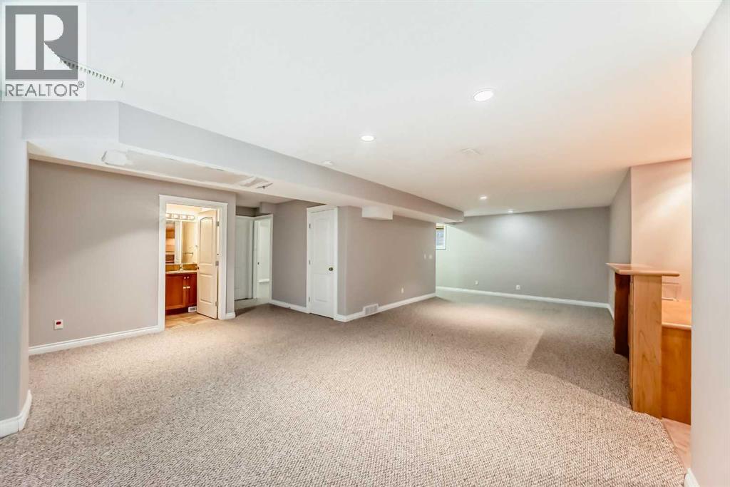 87 Sherwood Circle Nw, Calgary, Alberta  T3R 1R3 - Photo 38 - A2266726