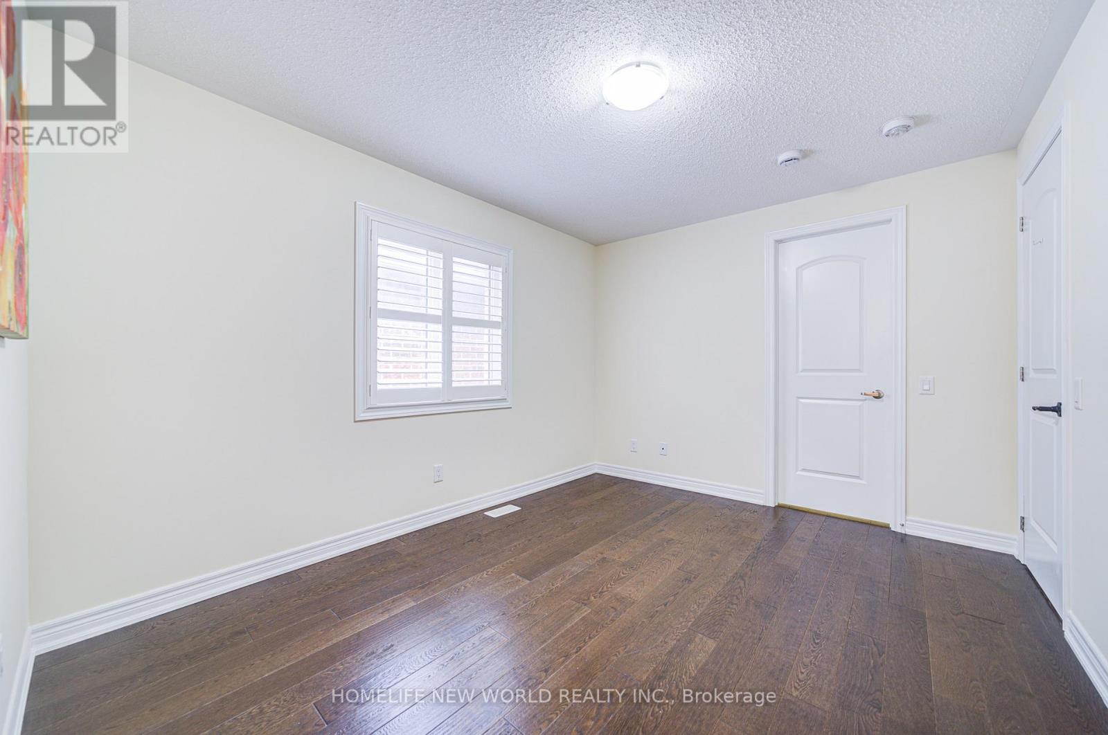 88 Roth Street, Aurora, Ontario  L4G 0W7 - Photo 22 - N12355074